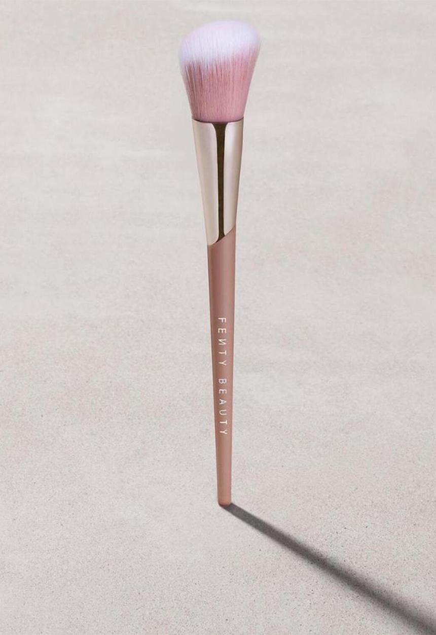 Fenty Beauty - Blush Brush - 155