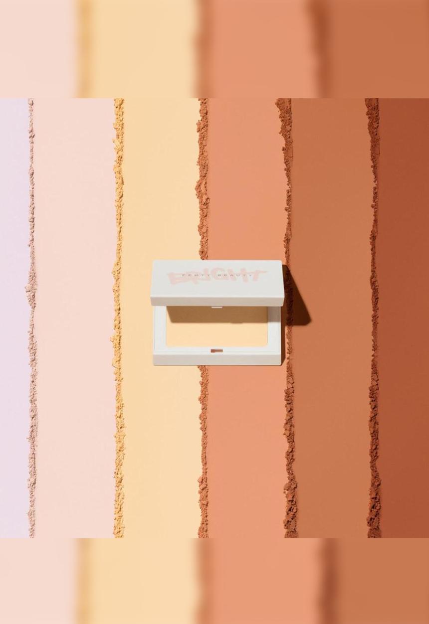 Fenty Beauty - Bright Fix Instant Brightening + Blurring Powder - Lavender