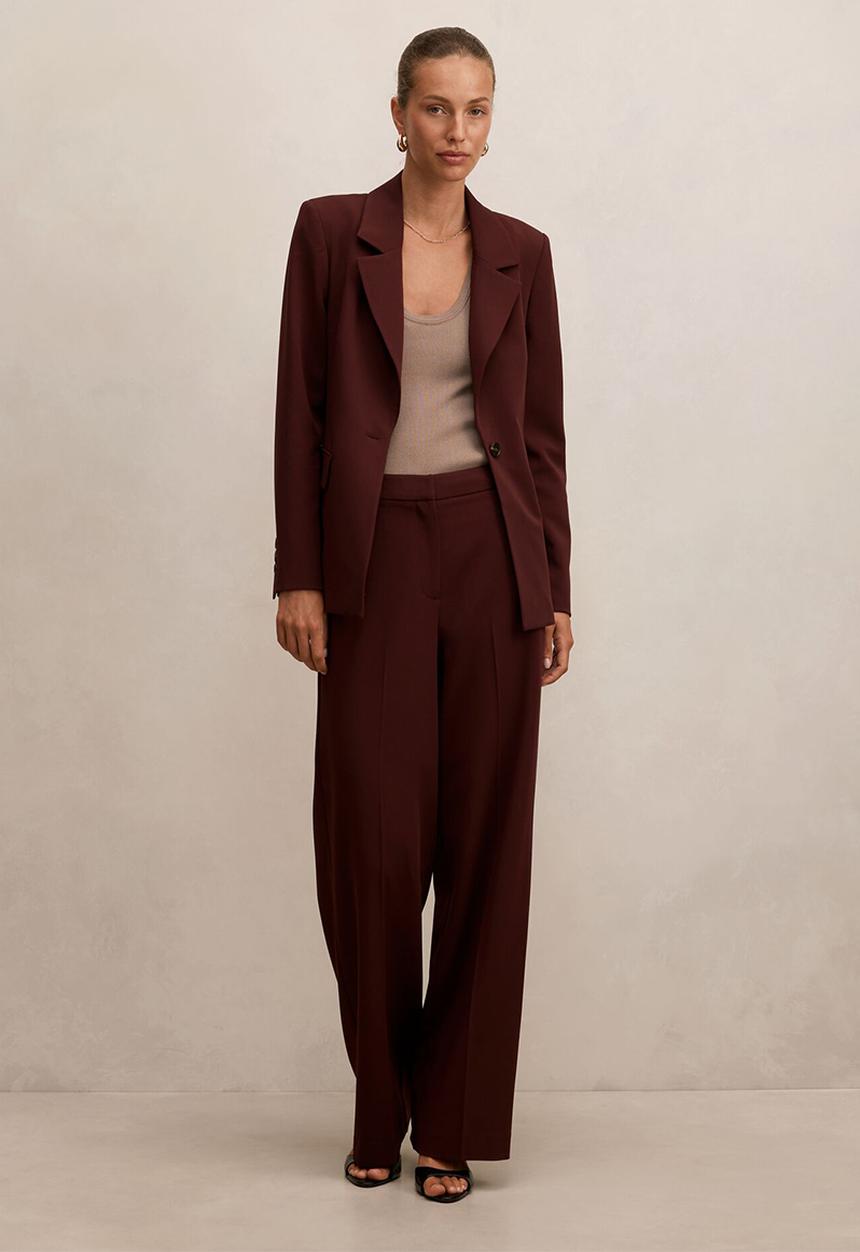 Forever New - Pia single breasted blazer in aubergine suit
