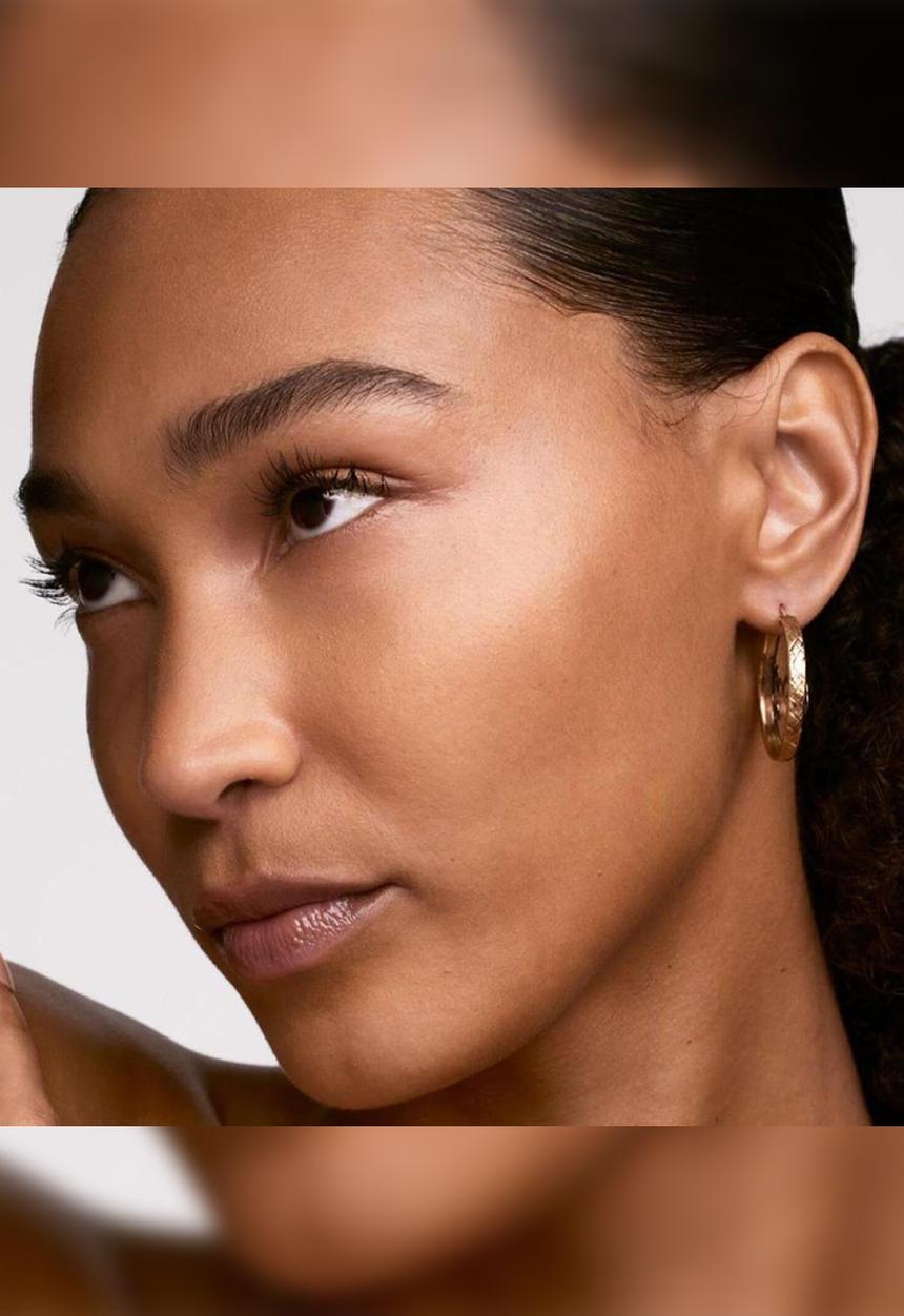 Fenty Beauty - Soft'Lit Naturally Luminous Foundation - 330