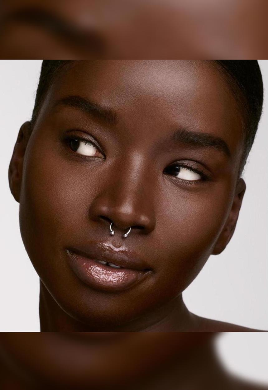 Fenty Beauty - Soft'Lit Naturally Luminous Foundation - 490