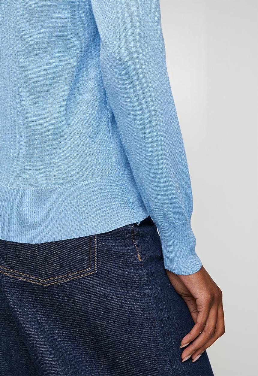 Izabel London - Long sleeve Crew Neck Button Through Cardi - Blue