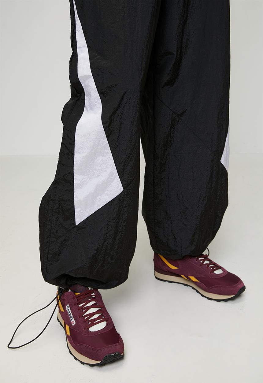 Reebok - Heritage Blocked Woven Track Pant - Black/White