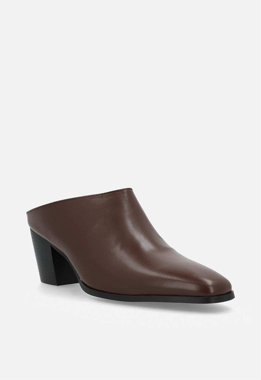 Raid London - Millie closed toe block heel mule - brown 