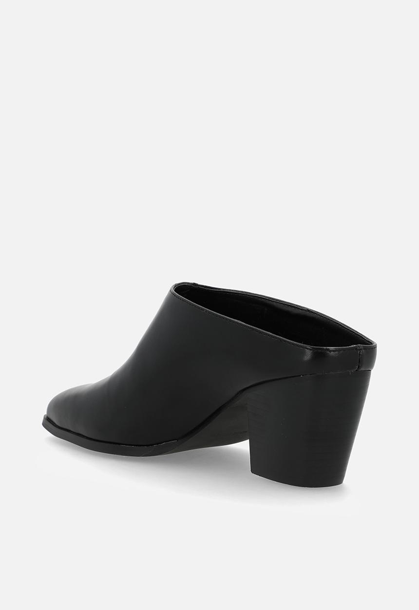 Raid London - Millie closed toe block heel mule - black 