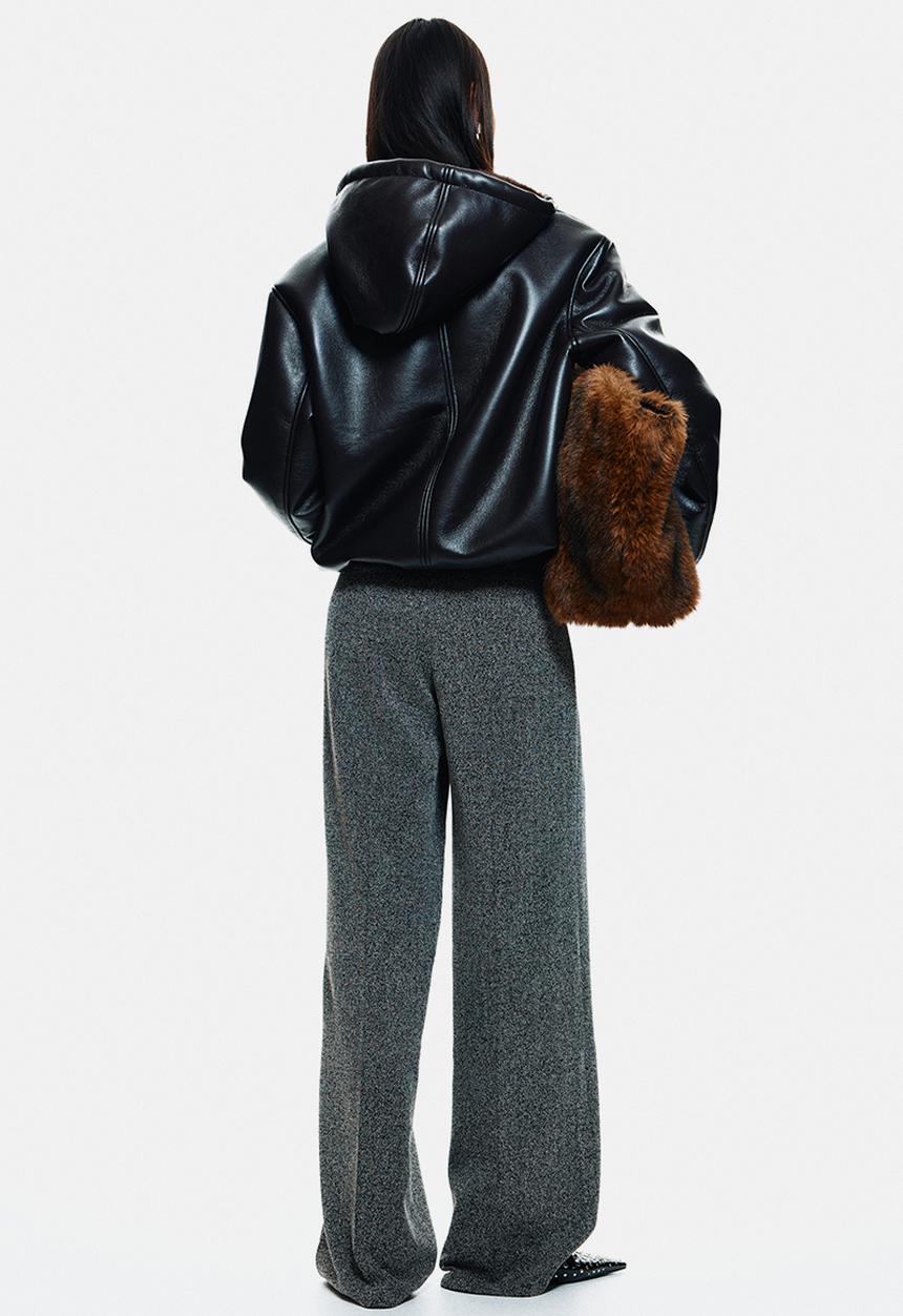 H&M - Pleat-front trousers - dark grey/herringbone pattern