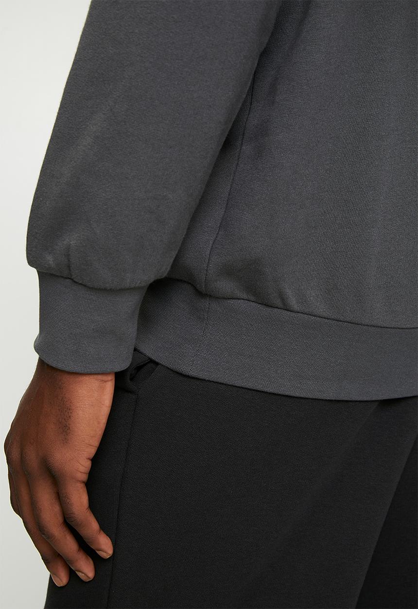 PUMA - ESS ELEVATED Crew TR M - Dusky Gray
