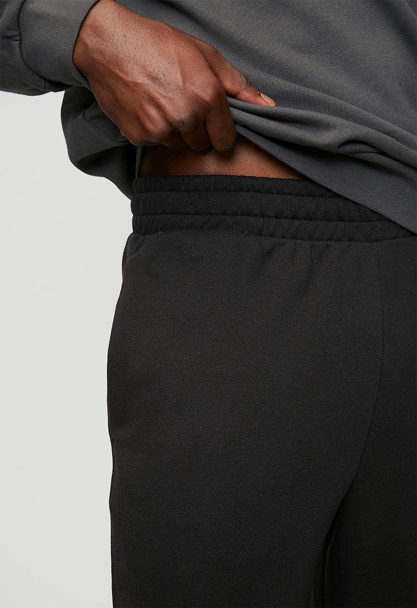 PUMA - ESS No.1 Logo Relaxed Pants TR op - Black