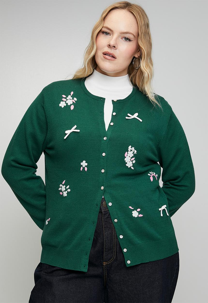 Me&B - Plus Lightweight Cardigan with Embroidered Flower - Green