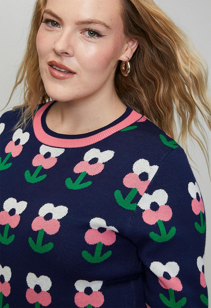 Me&B - Plus Knitwear Top in Tulip Novelty - Multi