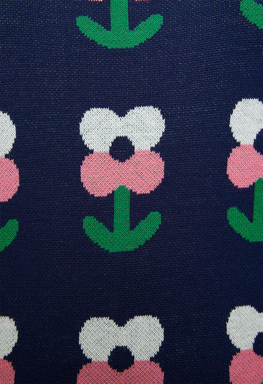 Me&B - Plus Knitwear Top in Tulip Novelty - Multi