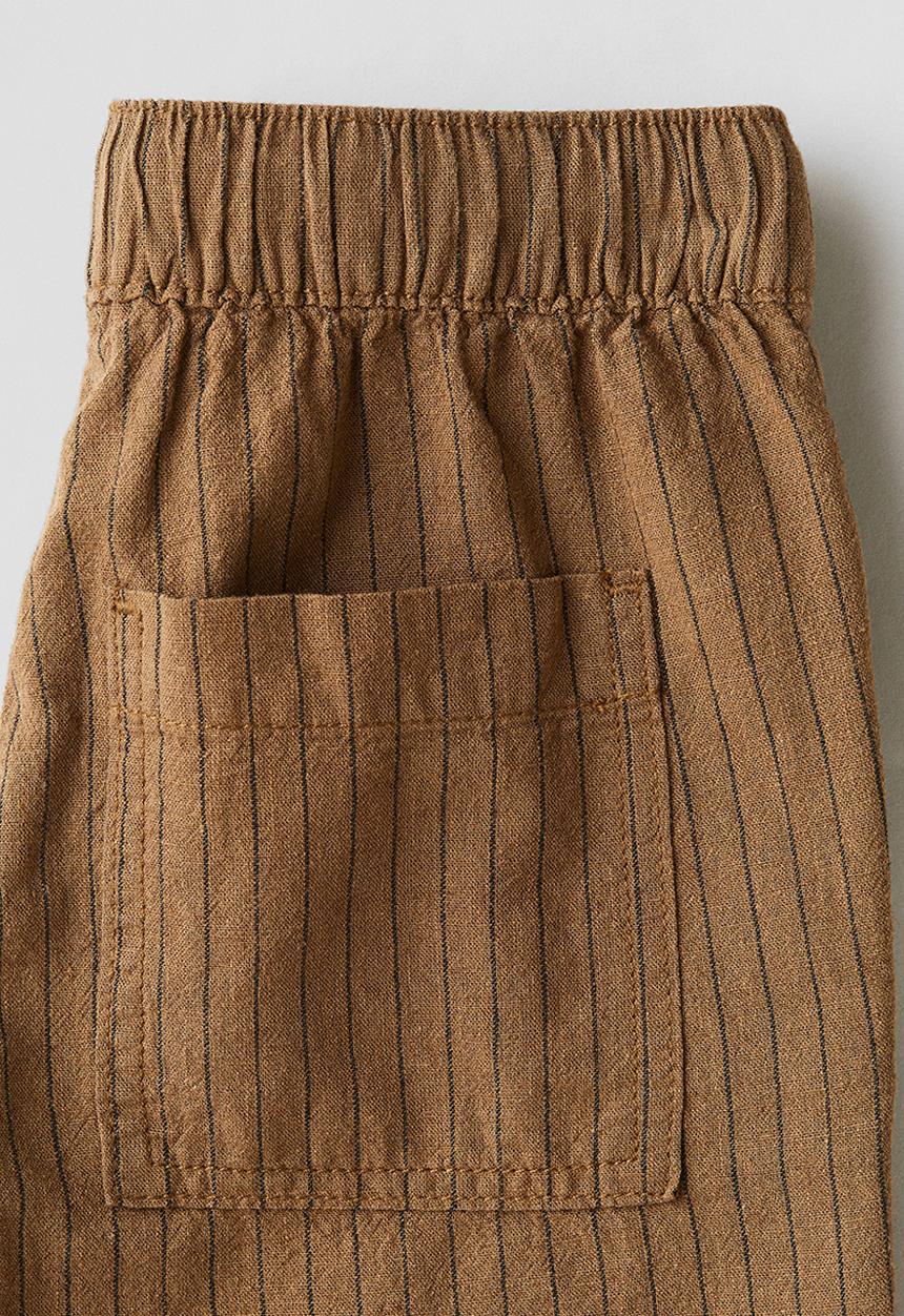 H&M - Linen-blend shorts - light brown/pinstriped 