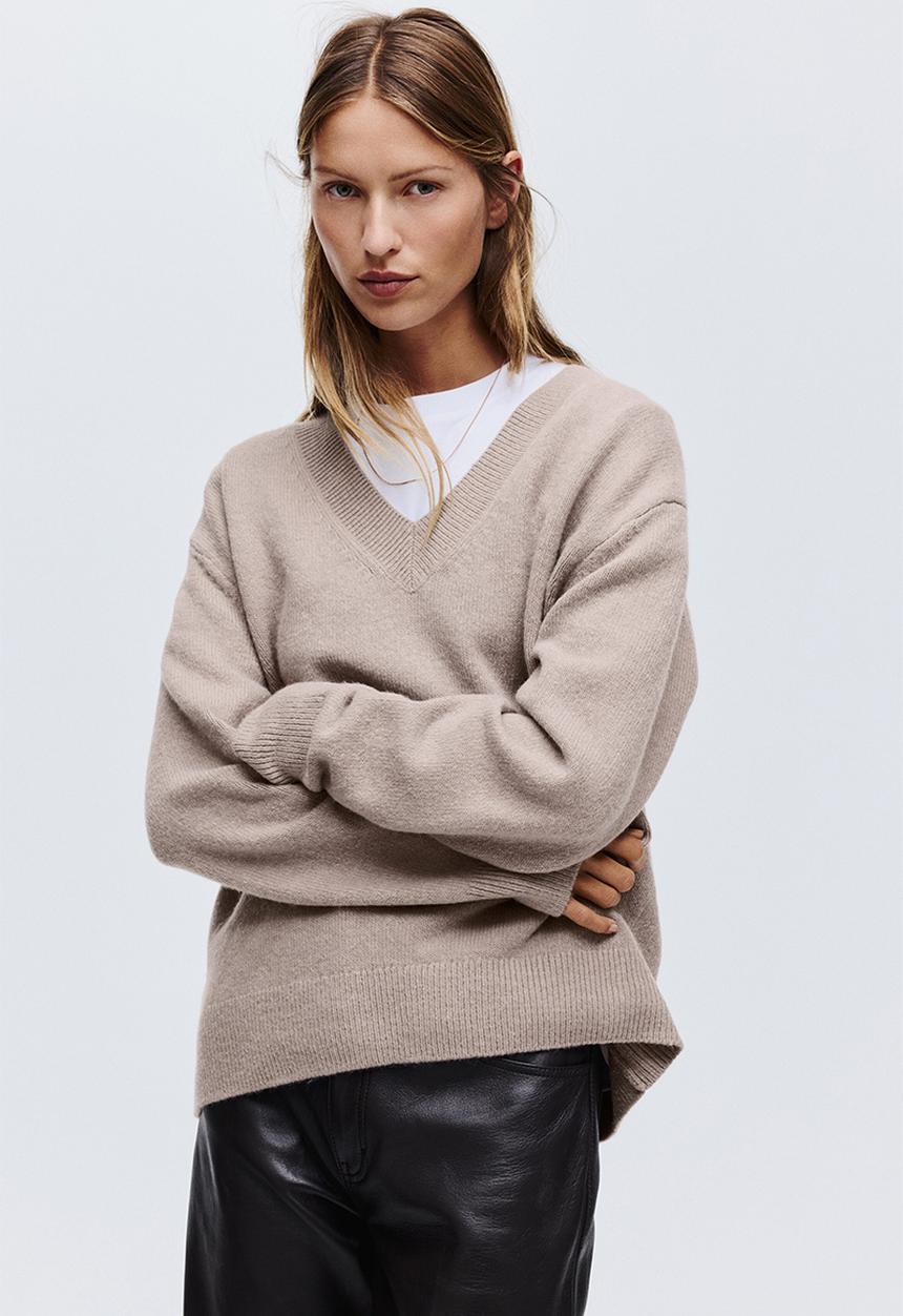 H&M - Oversized v-neck jumper - light mole