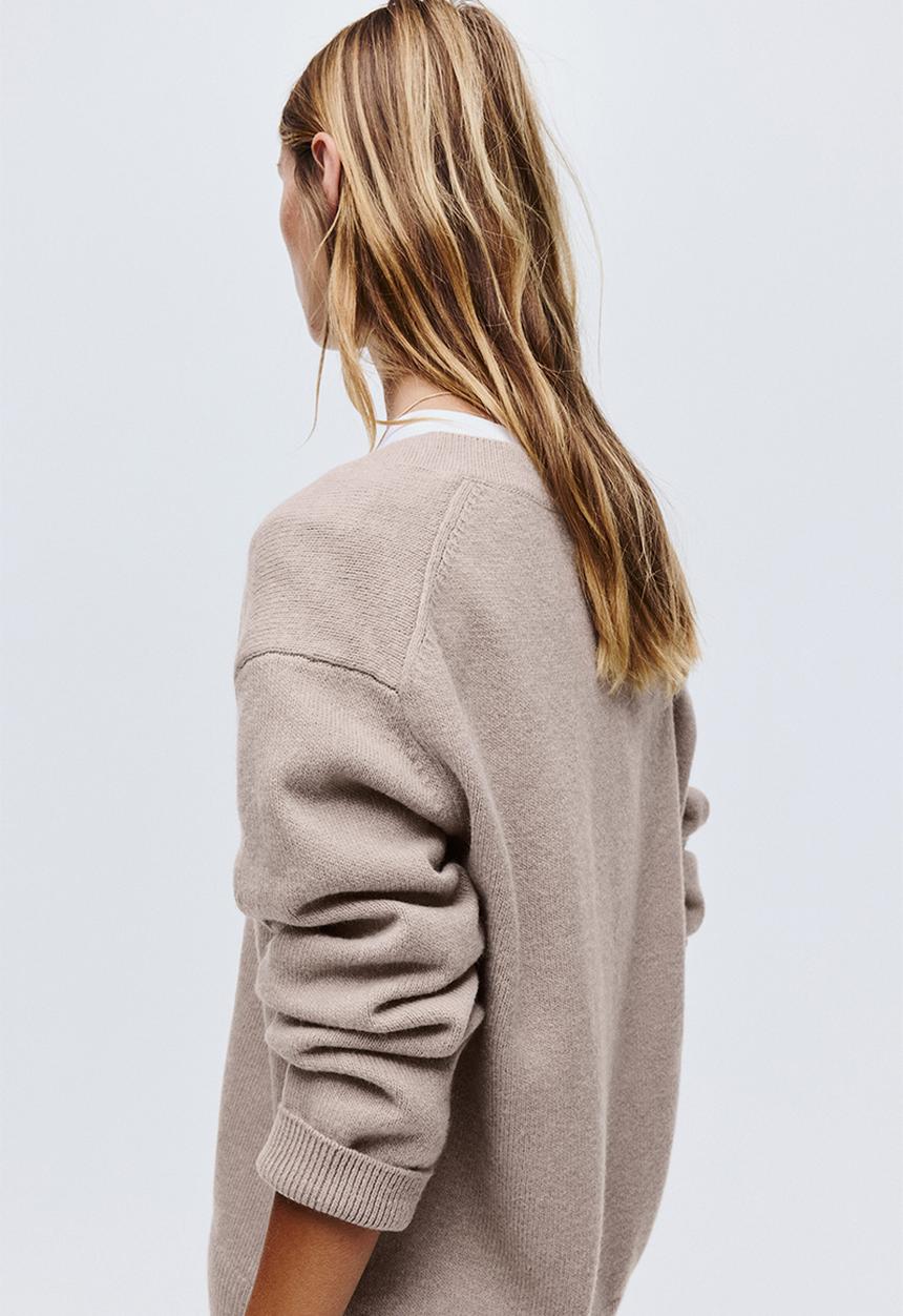 H&M - Oversized v-neck jumper - light mole