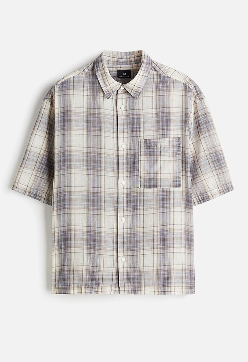 H&M - Relaxed fit short-sleeved shirt - beige/checked