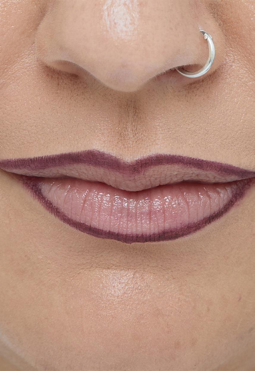 Revolution - Pout Bomb Plumping Lip Liner - Deepest Mauve