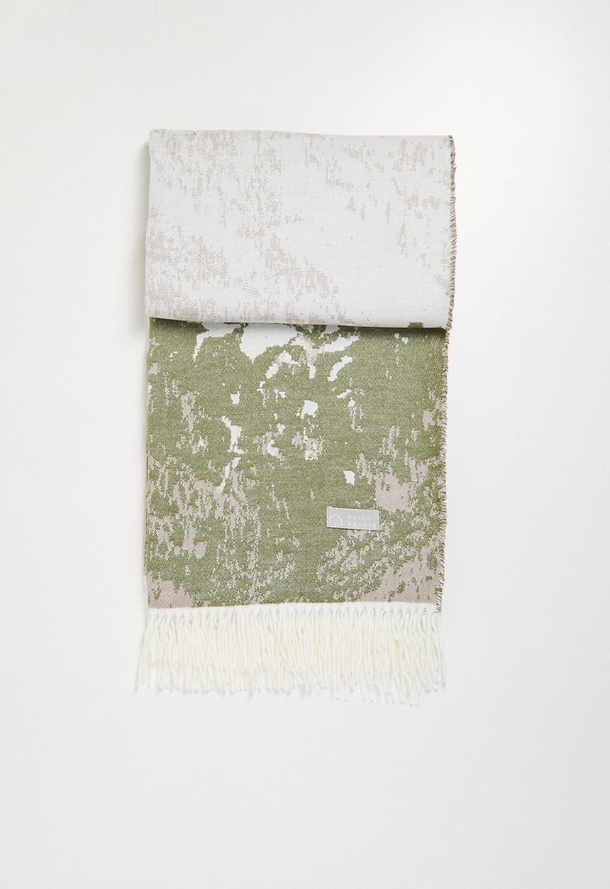 Haven & Earth  - Bella vita Floral Throw - Hunter/Cobblestone