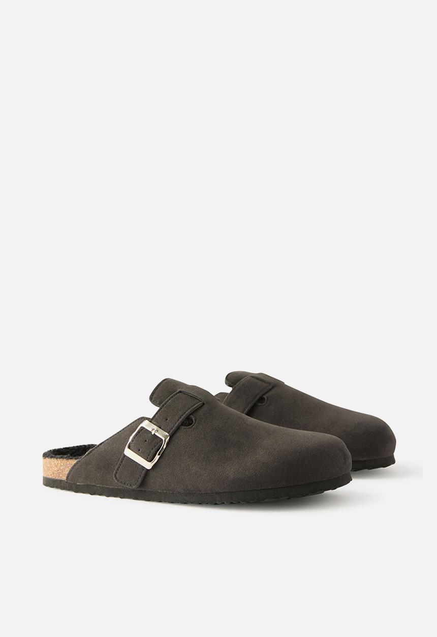 Cotton On - Rex buckle mule - black cosy.