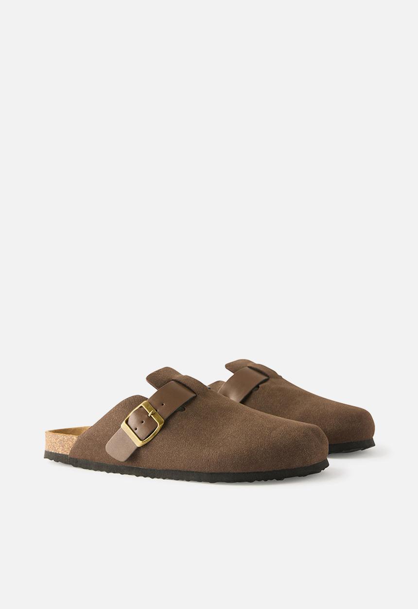 Cotton On - Rex Buckle Mule - choc multi