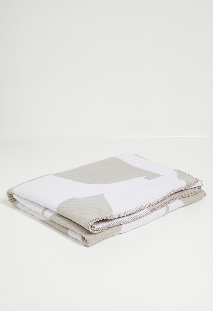 Haven & Earth  - Amanda Cotton Bed Throw - Cobblestone/White