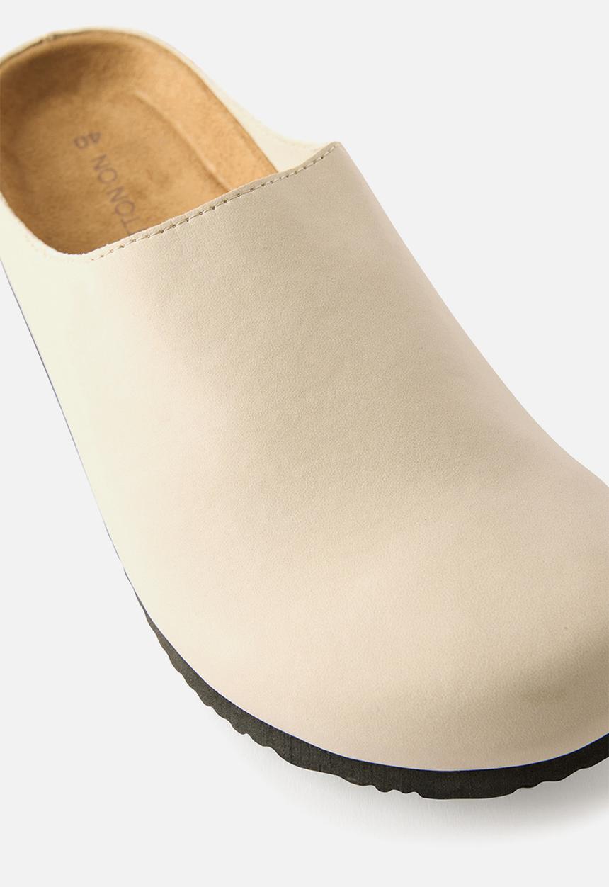 Cotton On - Blair Mule - stone micro.