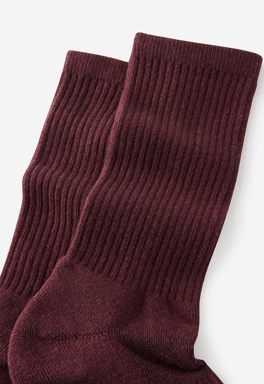 Cotton On - Performance studio crew sock - choc plum