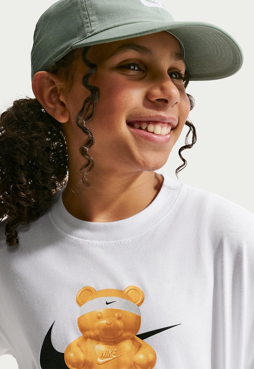Nike - Girls Nike Sportswear Boxy Bear Tee