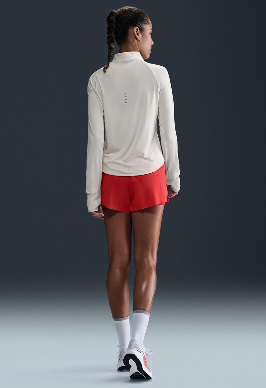 Nike - W Nk Swift Df Uv Hz Top - Sail/Reflective Silv