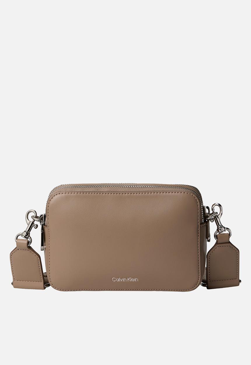 Calvin Klein - Webbing double strap camera bag- desert taupe