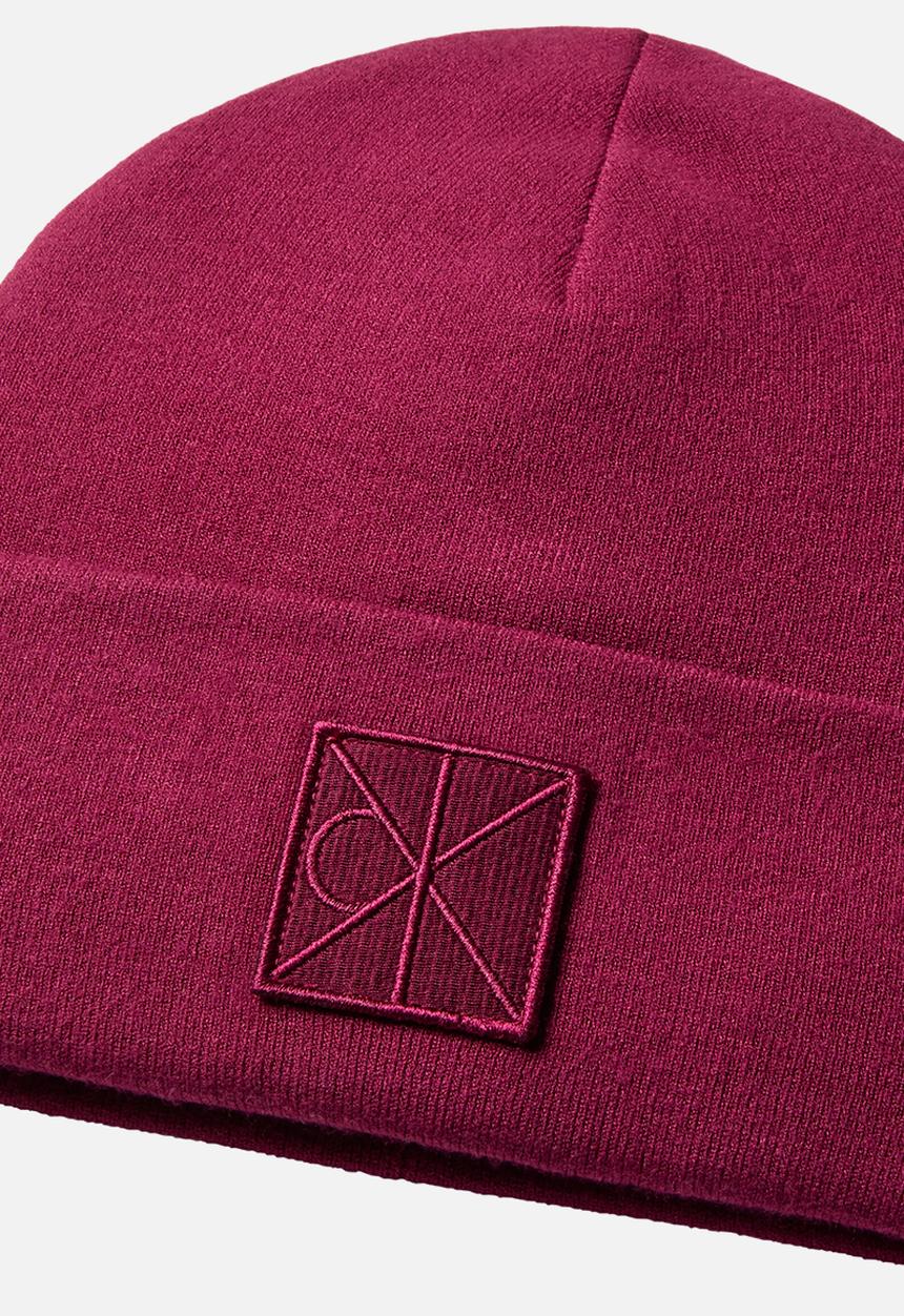 Calvin Klein - Emblem Patch Fine Rib Beanie - Alluring Pink