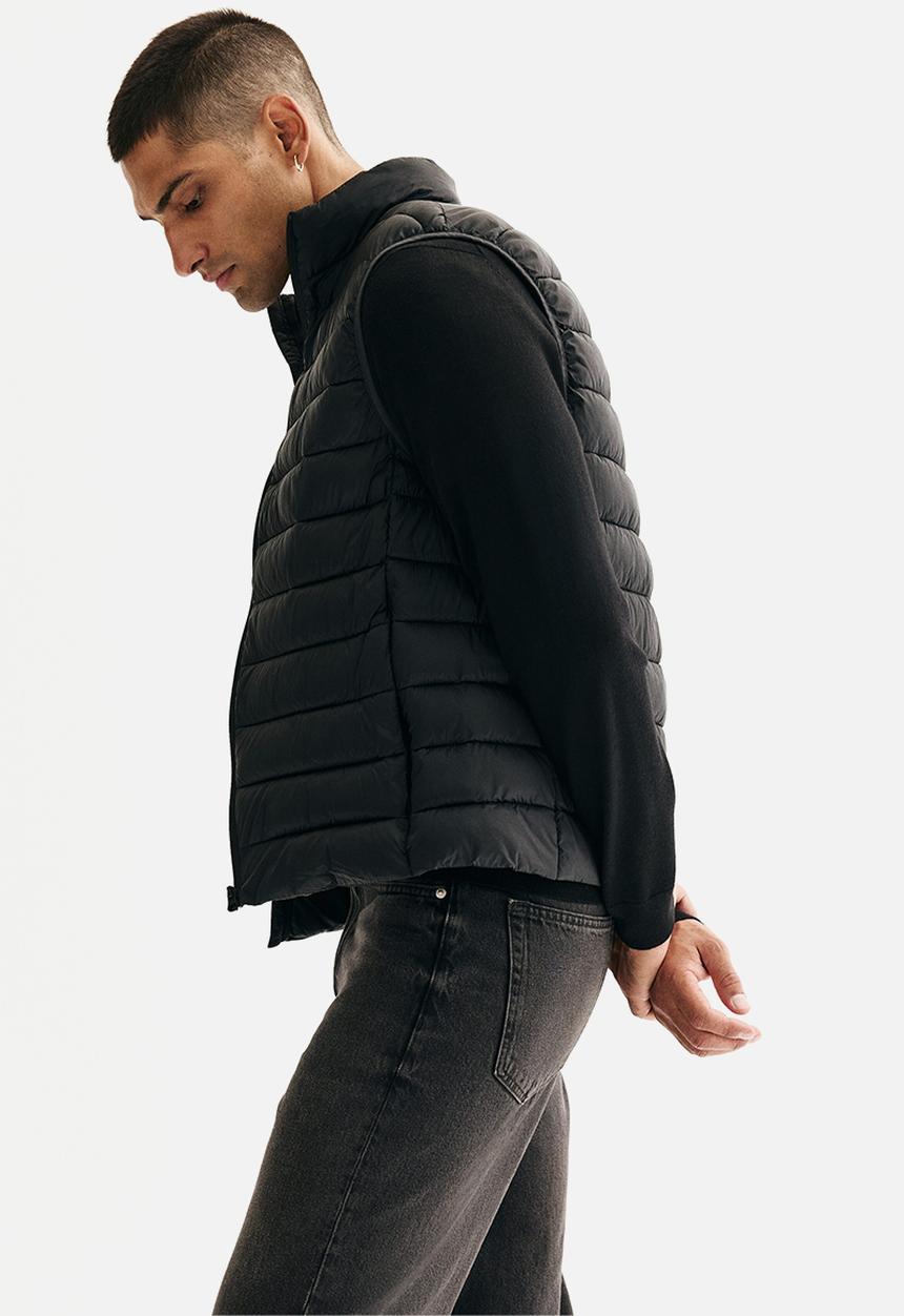 H&M - Slim fit water-repellent puffer gilet - black