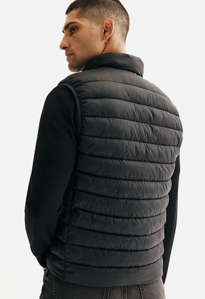 H&M - Slim fit water-repellent puffer gilet - black