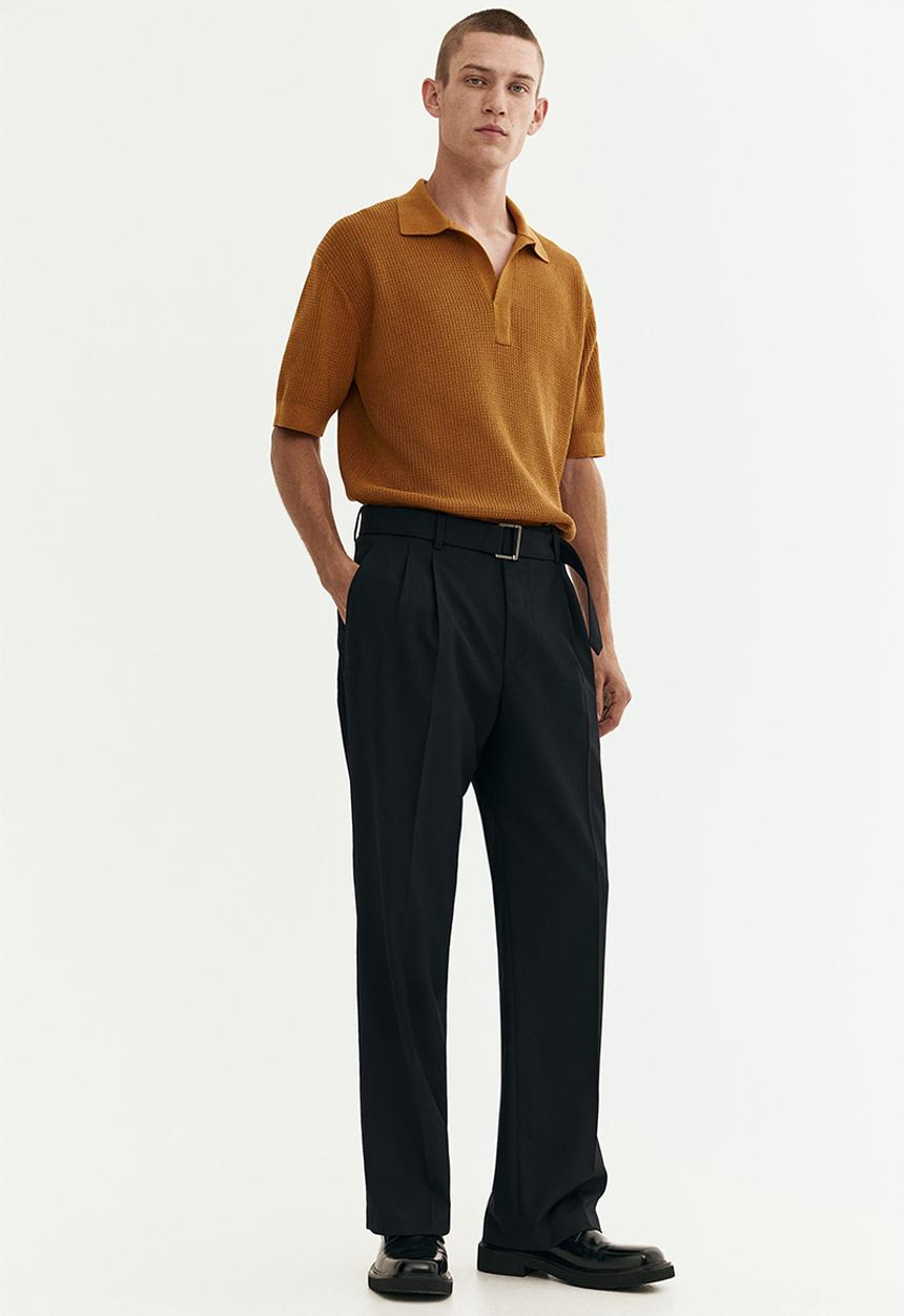 H&M - Regular fit knitted polo shirt - dark beige