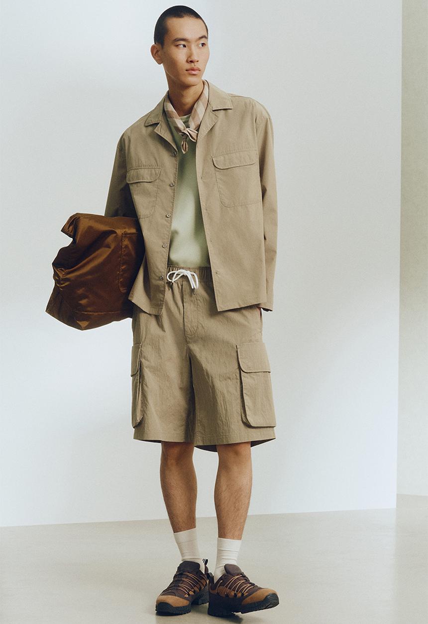 H&M - Loose fit cargo shorts - khaki green