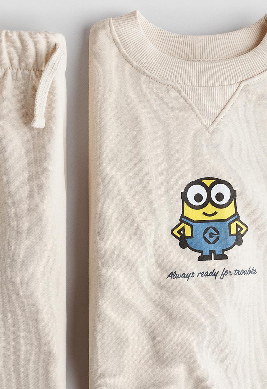 H&M - 2-piece printed sweatshirt set - light beige/minions