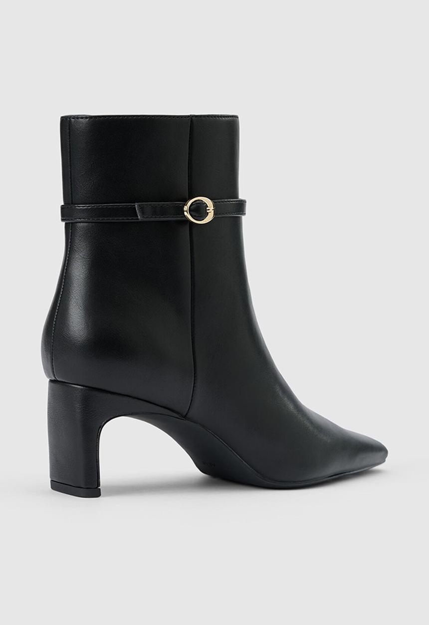 Forever New - Tessa chisel toe ankle boot in black