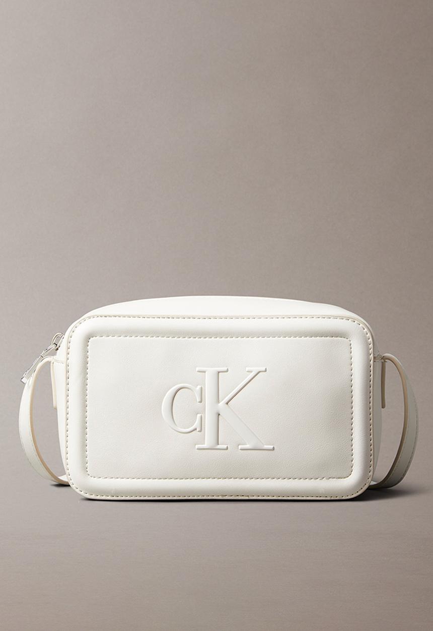 Calvin Klein - Bold ck camera bag- lily white