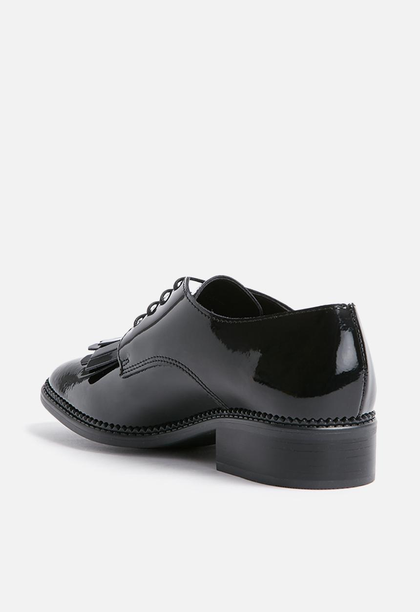 Pieces - Santon Brogue