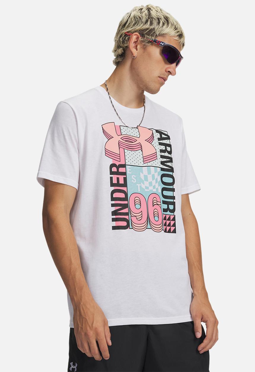 Under Armour - UA  LOGO COLLAGE Retro SS Tee - White/Posh Pink