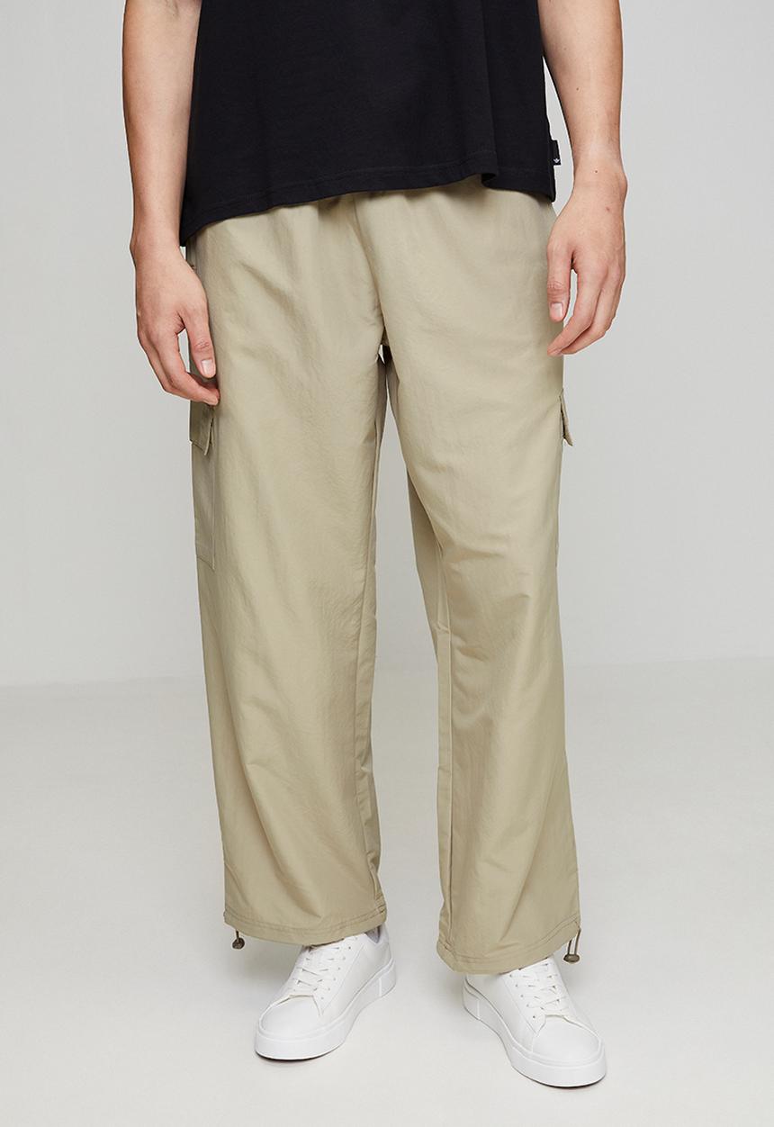 adidas Originals - Woven Relaxed Cargo Pant - WONDER CARGO