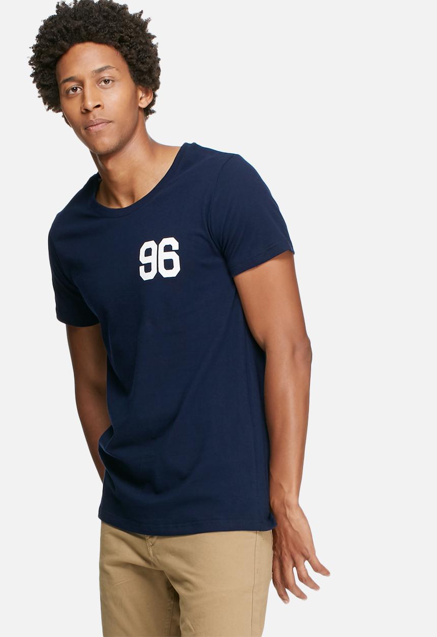 basicthread - Graphic scoop tee