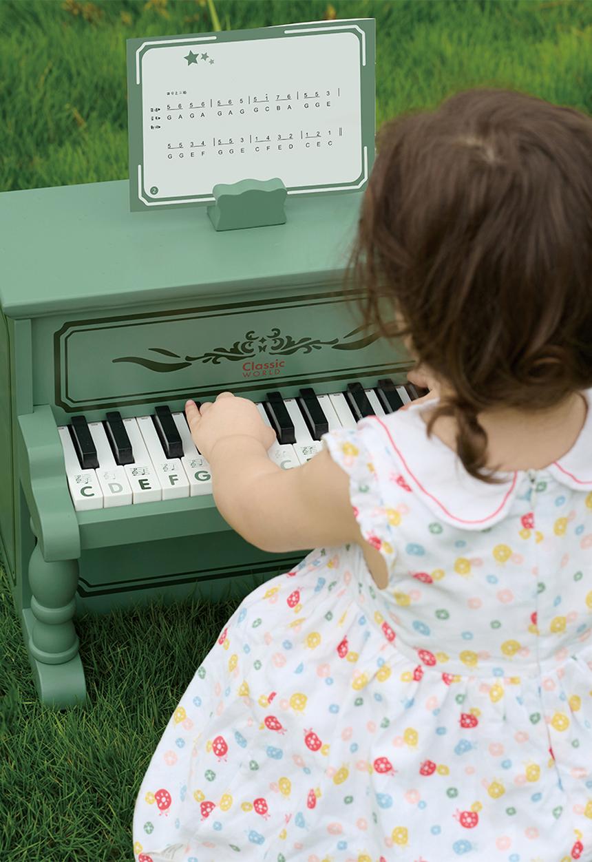 Greenbean Learning - Classic World - Pretend & Play - Wooden Vintage Piano