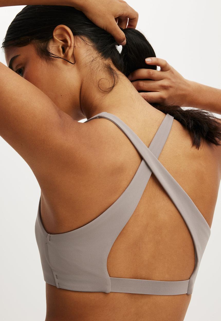 Cotton On - Ultra Move Cross Back Crop - Desert Grey
