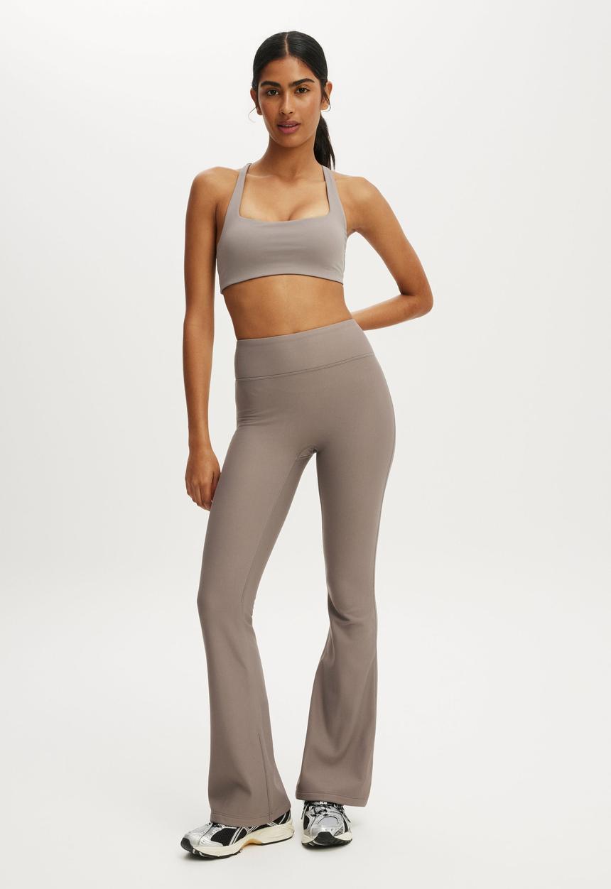 Cotton On - Ultra Move Cross Back Crop - Desert Grey
