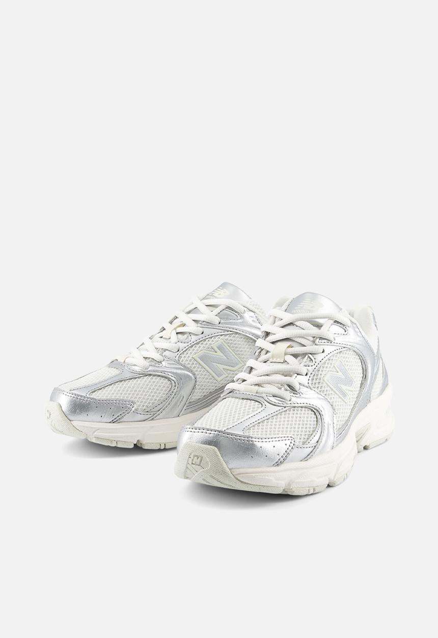 New Balance  - 530