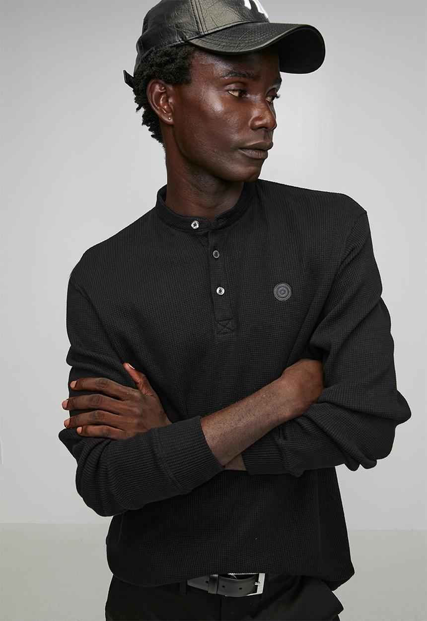 Ben Sherman - Henley Long Sleeve Waffle Knit - Black