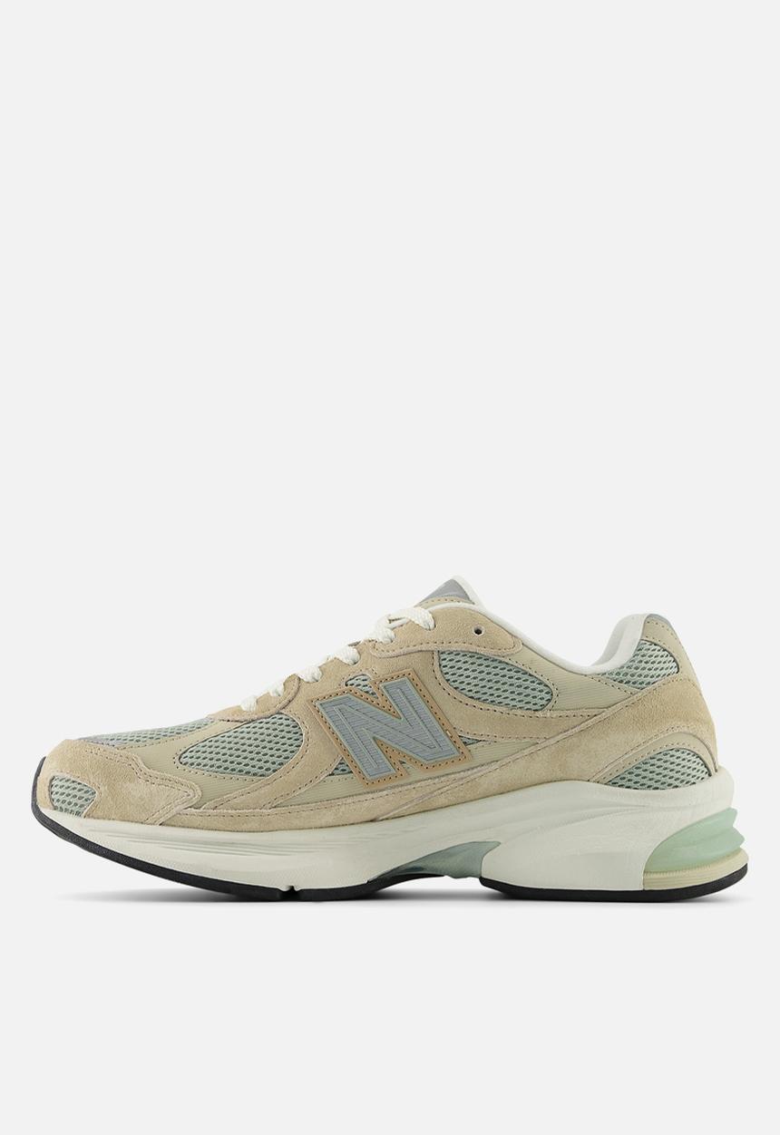 New Balance  - ABZORB 2010