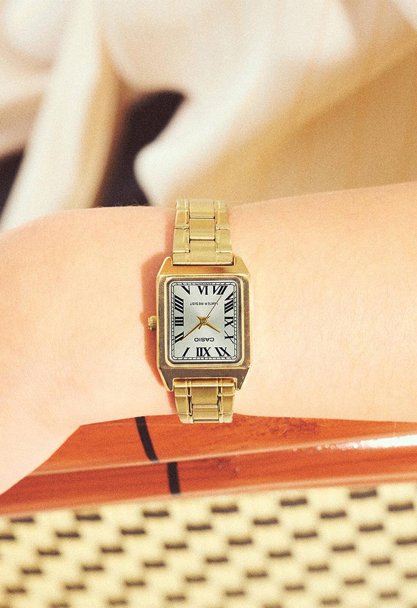 Casio - Analog Roman Gold Dial - Gold