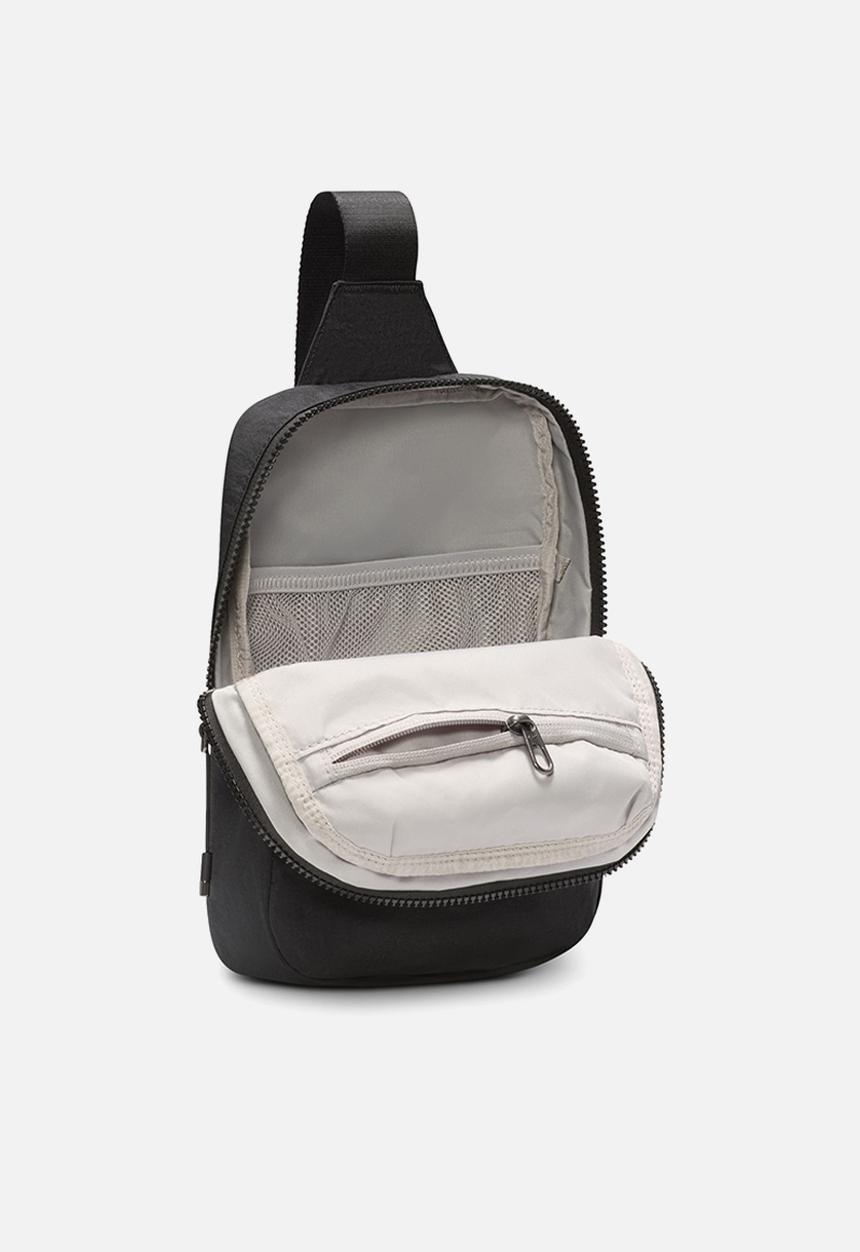 Nike - Nike Auracrossbody Bag (5L) - Black/Black/Gunmetal