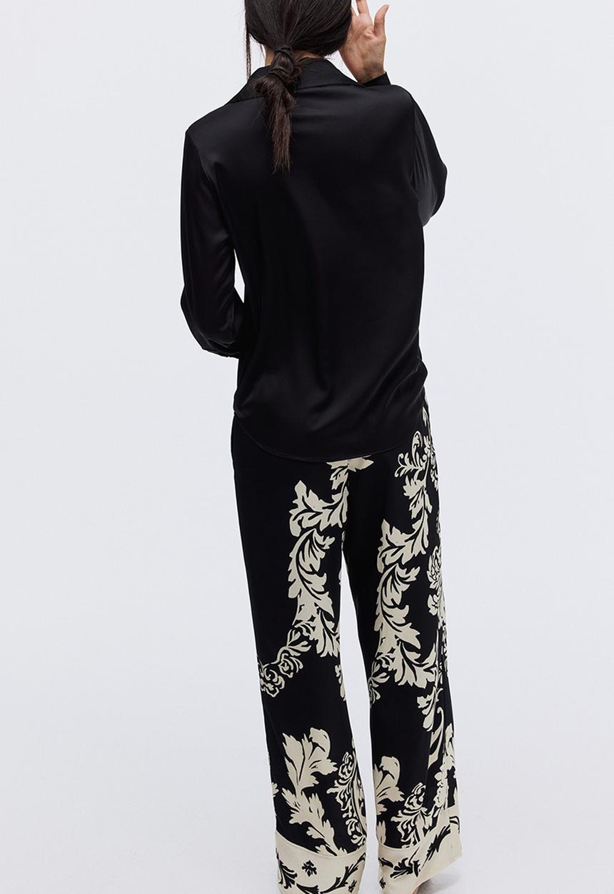 H&M - Wide trousers - black/patterned